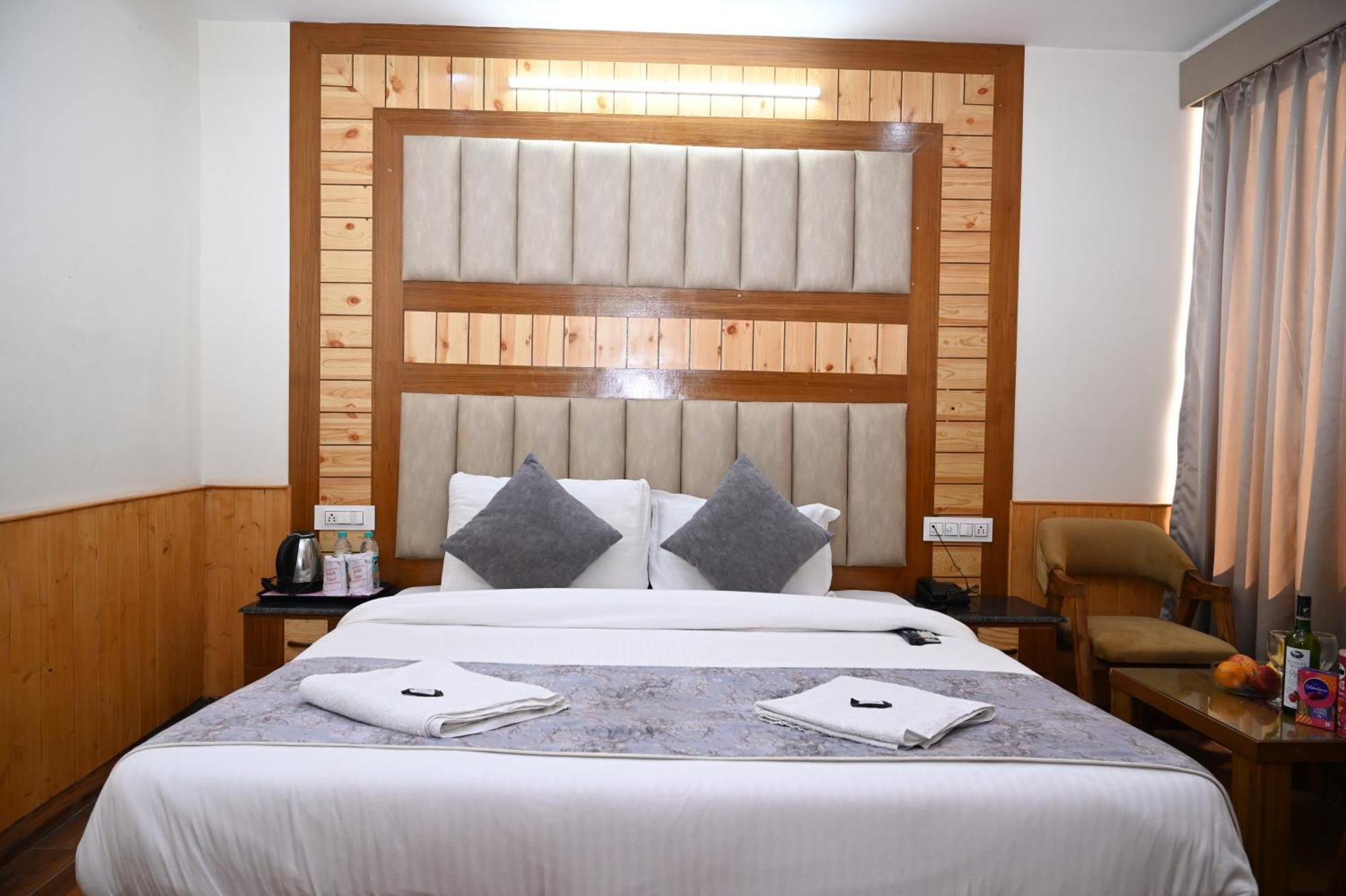 Hotel Lee Green Manali  Bagian luar foto